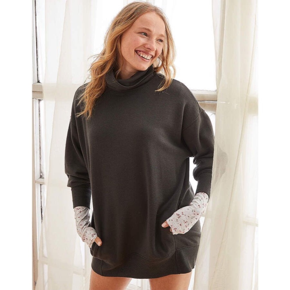 Aerie Sunday Turtleneck Sweatshirt